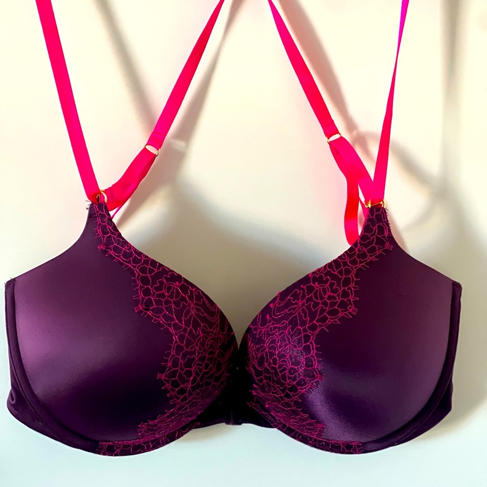 Victoria’s Secret 38c Plunge Bra